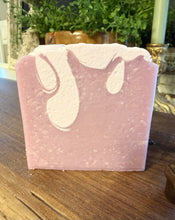 Load image into Gallery viewer, Lilac - Goats Milk Soap