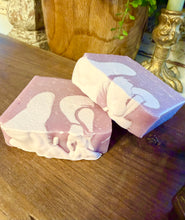 Load image into Gallery viewer, Lilac - Goats Milk Soap